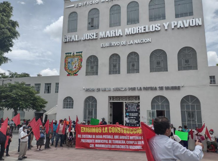 Habitantes de Tehuacán protestan por segundo día para exigir agua