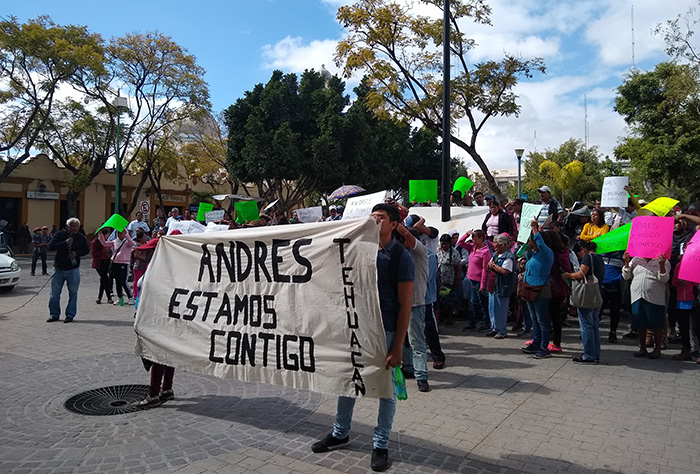 Exigen en Tehuacán que alcalde suplente tome protesta