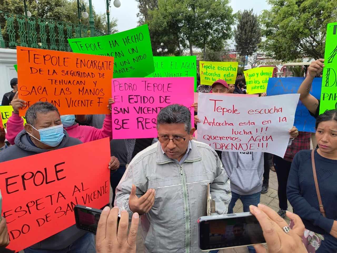 Habitantes de 8 colonias Antorchistas en Tehuacán exigen obras