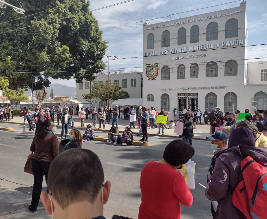 Protestan en Tehuacán por el cobro del DAP 