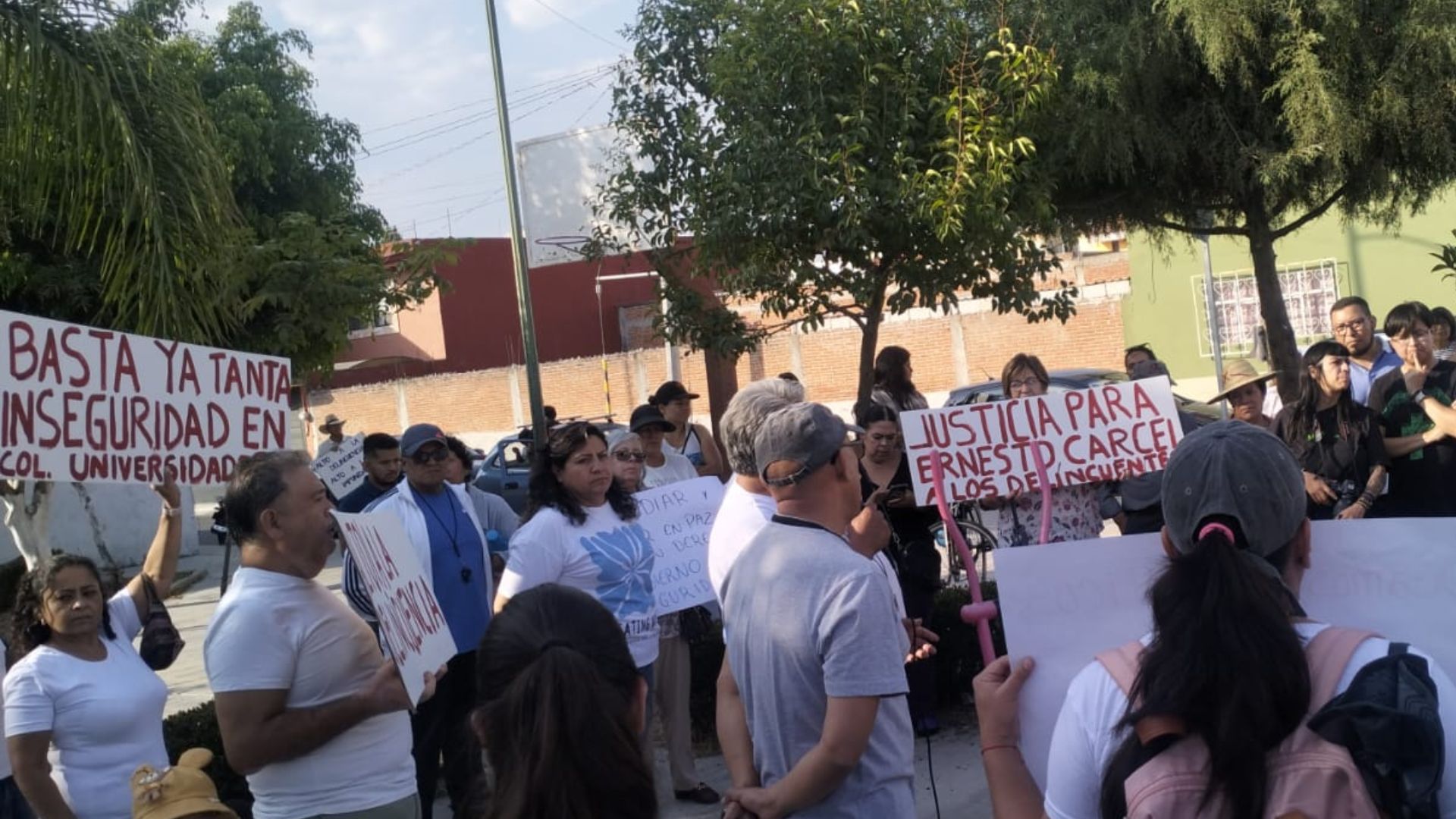 Colonia Universidades logra acuerdo de seguridad con el Ayuntamiento