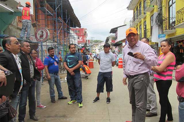 Protestan en Huauchinango por afectaciones tras obras en polígono de Pueblo Mágico
