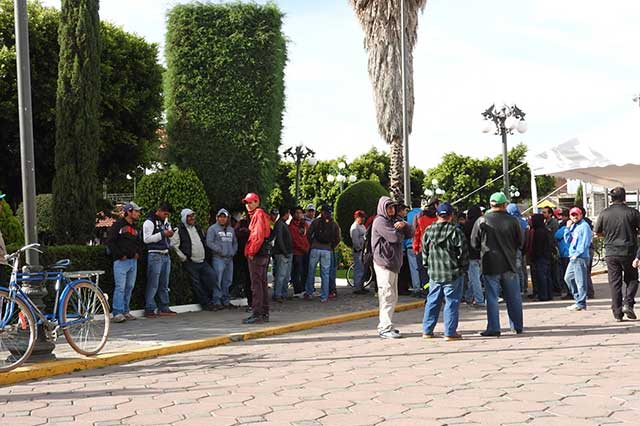 Trabajadores protestan por concesión de Servicio de Limpia en San Andrés