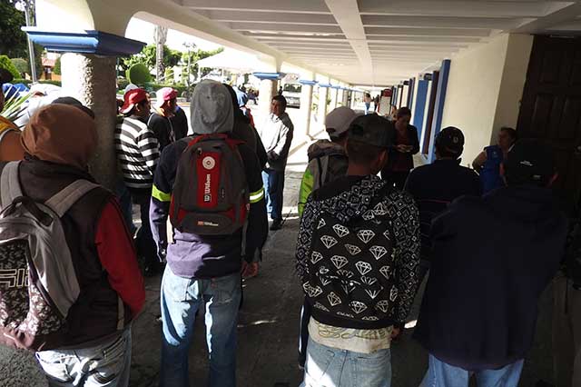 Trabajadores protestan por concesión de Servicio de Limpia en San Andrés