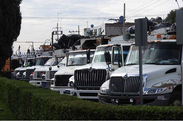 Trabajadores protestan por concesión de Servicio de Limpia en San Andrés