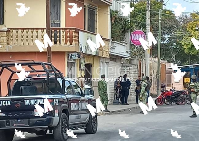 Se registra balacera afuera del bar KAOS en Tehuacán