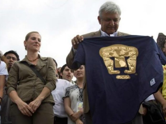 De milagro terminé la licenciatura, admite AMLO