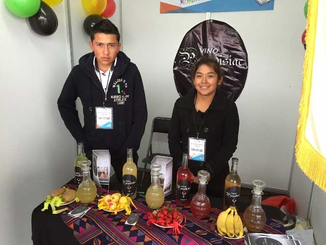 Presentan 40 proyectos en Feria del Emprendedor en Zacatlán