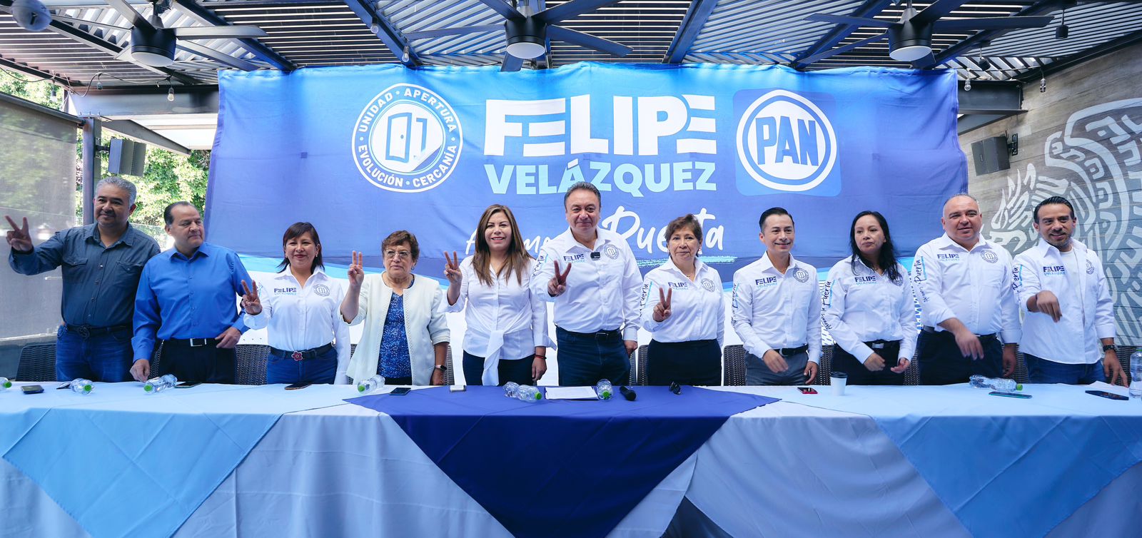 Presentan Felipe Velázquez y Rocío Sánchez el proyecto Abramos la puerta