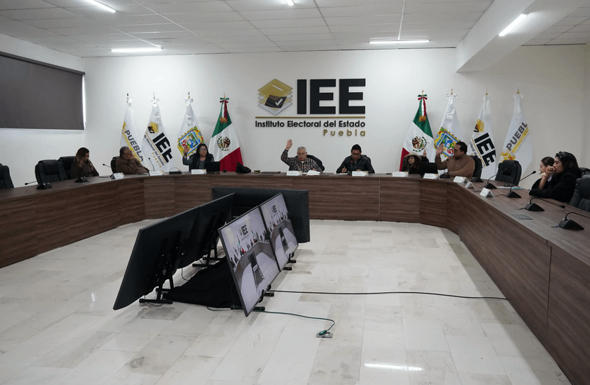 Formaliza IEE distribución de diputaciones plurinominales del Congreso