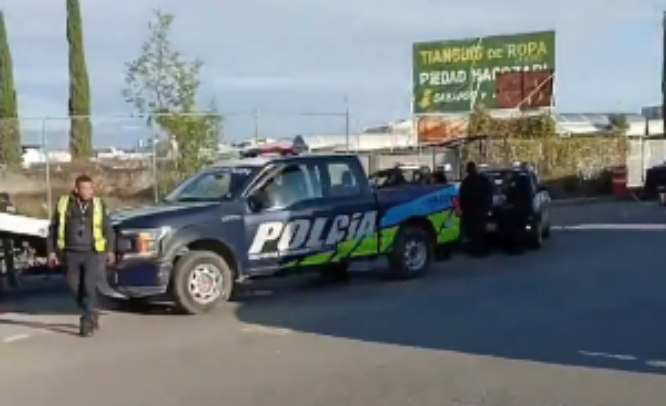 Fallece motociclista embestido por ruta 38A frente a la Central de Abasto de Puebla