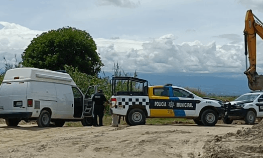 Hallan restos humanos enterrados en Coronango