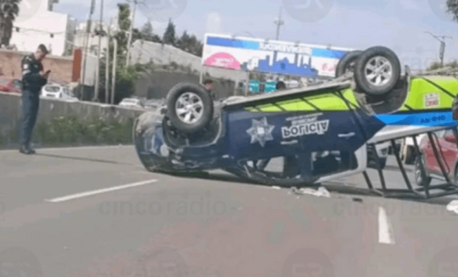 Patrulla vuelca cerca de La Vista y hay tres policías heridos