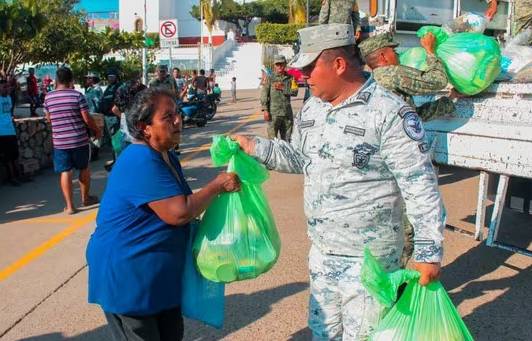 La política primero… Acapulco, después
