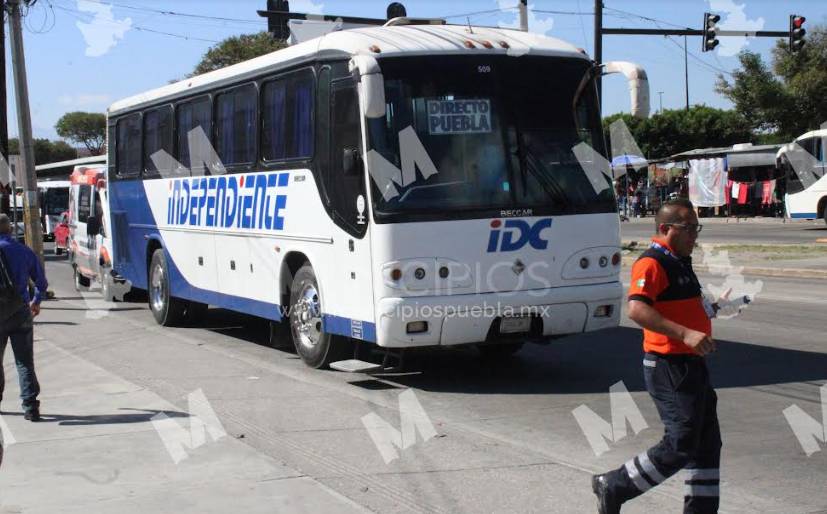 Mujer muere en autobús Independiente cerca de la Capu