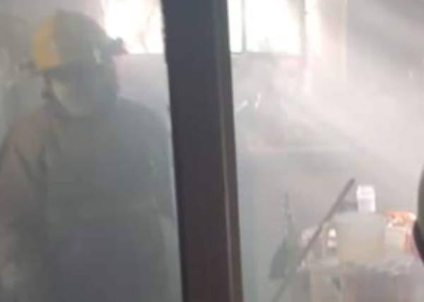 Explota tanque de gas en vivienda de Texmelucan; hay tres lesionados