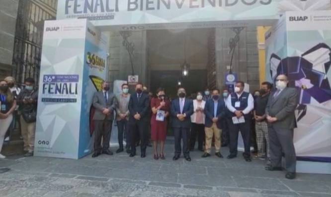 Rectora Lilia Cedillo inaugura la Feria Nacional del Libro en el Carolino