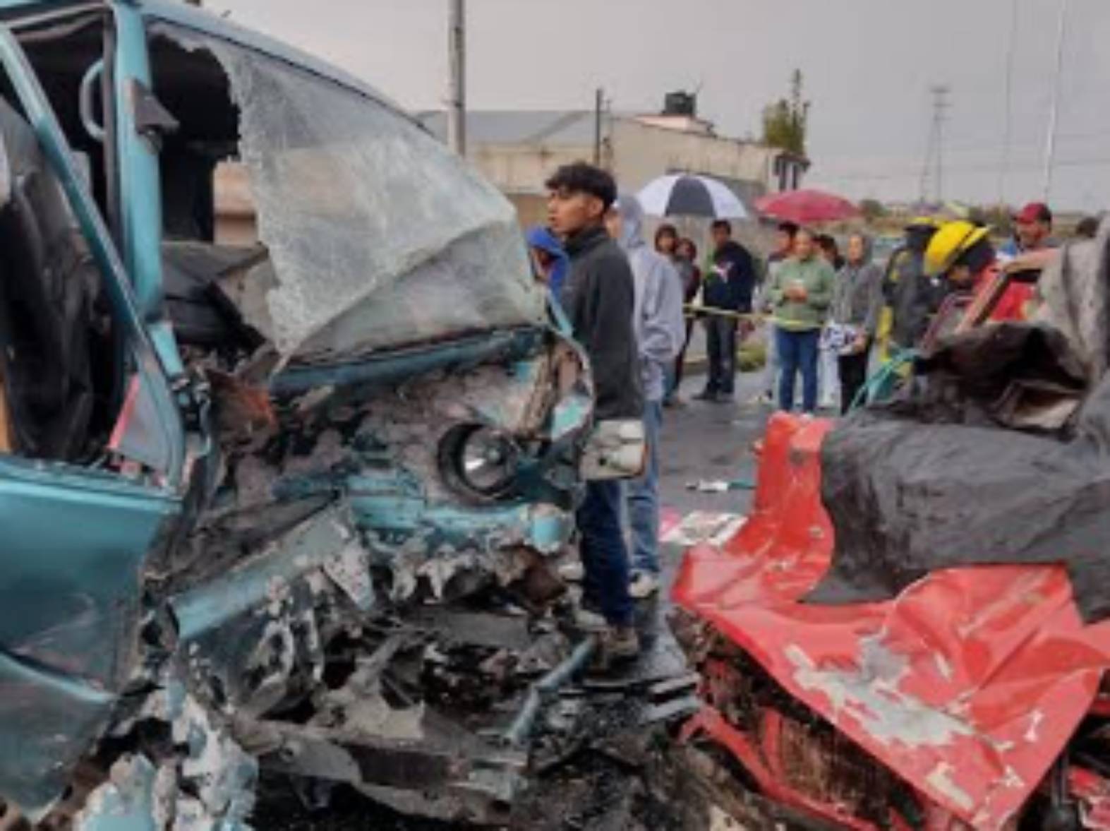 Un muerto y dos heridos deja choque en la carretera a Valsequillo