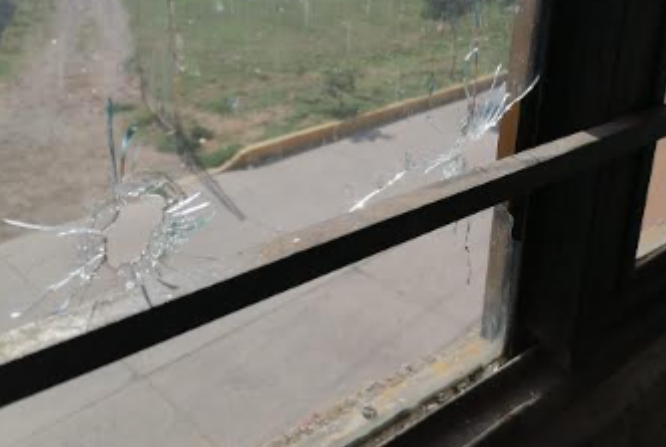 Balean casa de reportero en Texmelucan