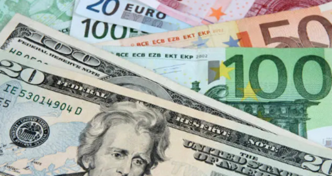 Así amanecen el dólar y el euro este 20 de junio de 2023
