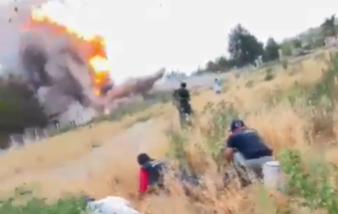 VIDEO Captan explosión de polvorines en el Edomex