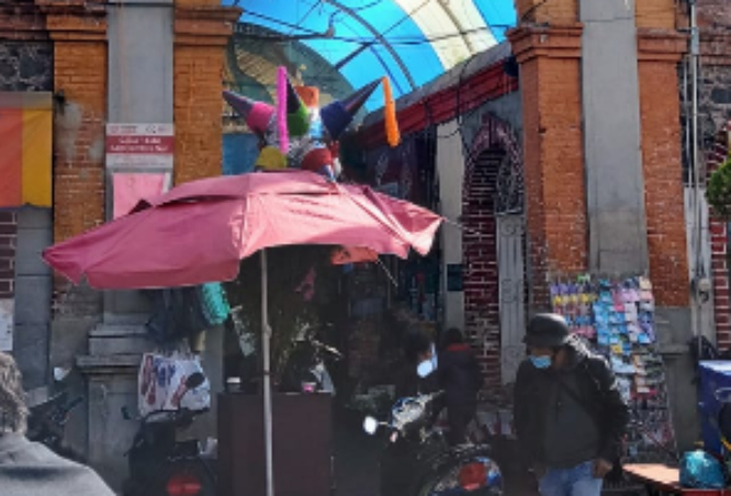 Layón presentara proyecto a comerciantes del mercado Domingo Arenas