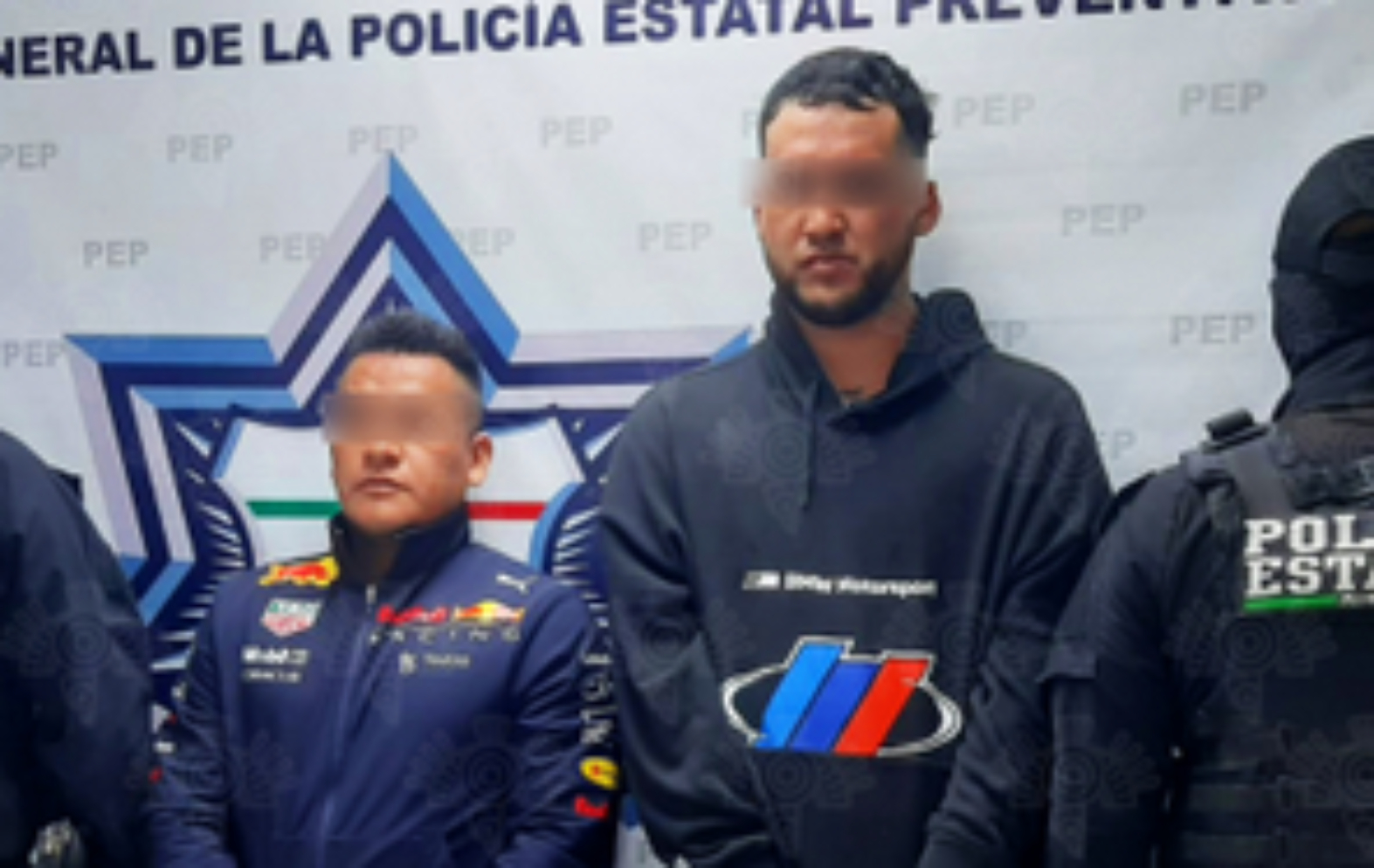 Caen dos hombres por posesión de droga y un inhibidor de señal en Puebla capital