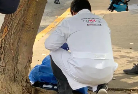 Pareja abandona a bebé en calles de la CDMX