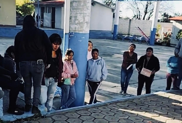 Escuela indígena de Atlixco solo cuenta con dos maestros para más de 100 alumnos