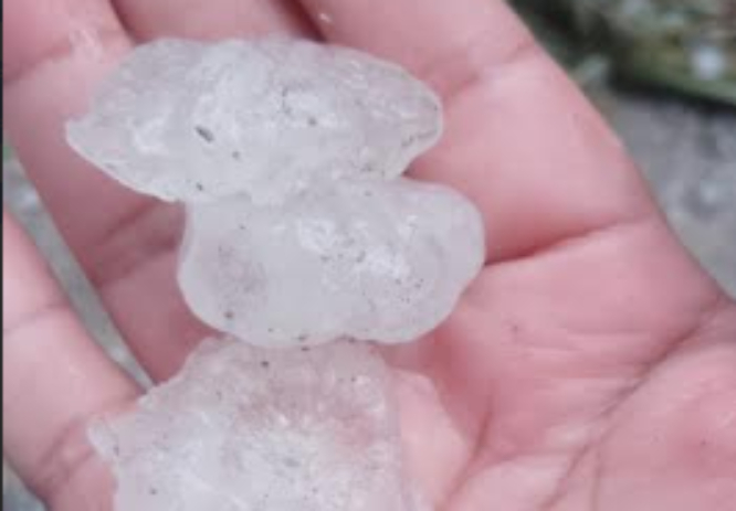 Granizada deja afectaciones en Yehualtepec, Palmar de Bravo, Quecholac, Acatzingo y Xochitlán