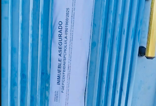 Cateo en Tianguismanalco: asegura FGE inmueble y motos tras intento de linchamiento