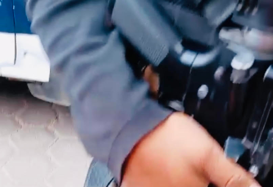 Denuncian abuso de autoridad por parte de policías en Tianguismanalco