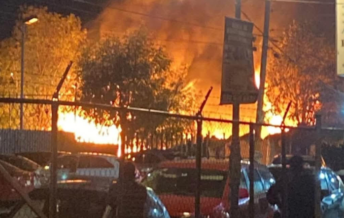 Se quema vivienda cerca del IMSS de La Margarita 