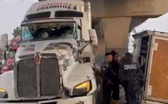 Caos vial ante accidente en la autopista México-Puebla; investigan posible asalto