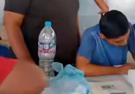 Acusan a alcaldesa de Ixcamilpa de cobrar por apoyo gratuito del gobierno federal
