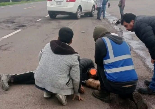 Muere motociclista al chocar contra un vehículo en Zacatlán