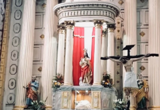 Tras ocho años de espera reabre el altar mayor de la parroquia de Atlixco