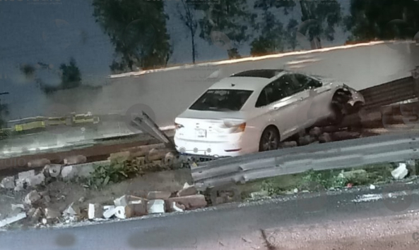 Se registra accidente vial en la bajada hacia la Central de Abasto