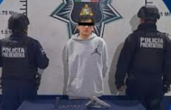 Policía de Atlixco detiene a sujeto armado durante operativo de vigilancia