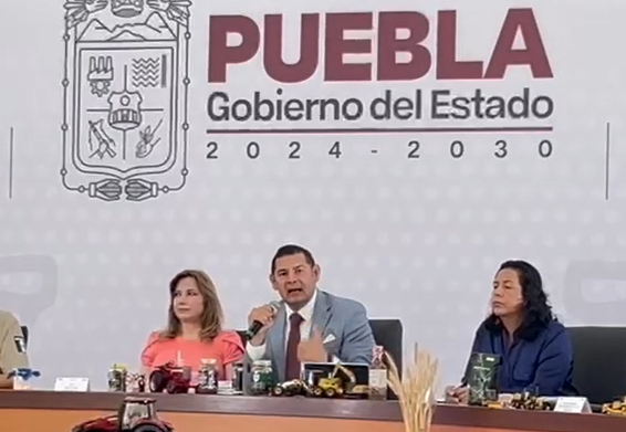 Se colocarán 3 mil webcams en chalecos policiales para combatir la corrupción: Armenta