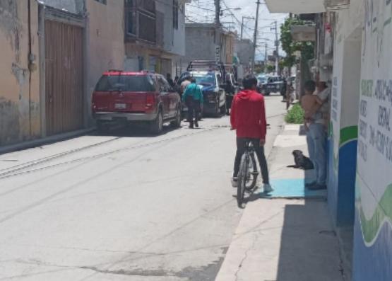 Matan a balazos a hombre en taller de hojalatería en Texmelucan