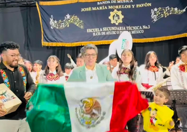 Banda de música de Atlixco brilla en festival internacional en Colombia