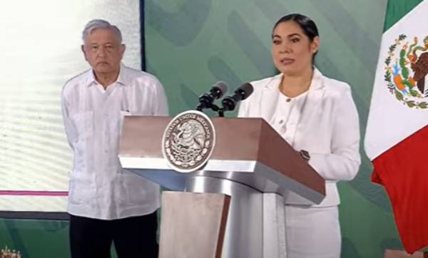 EN VIVO En Colima, gobernadora apoya reforma electoral de AMLO