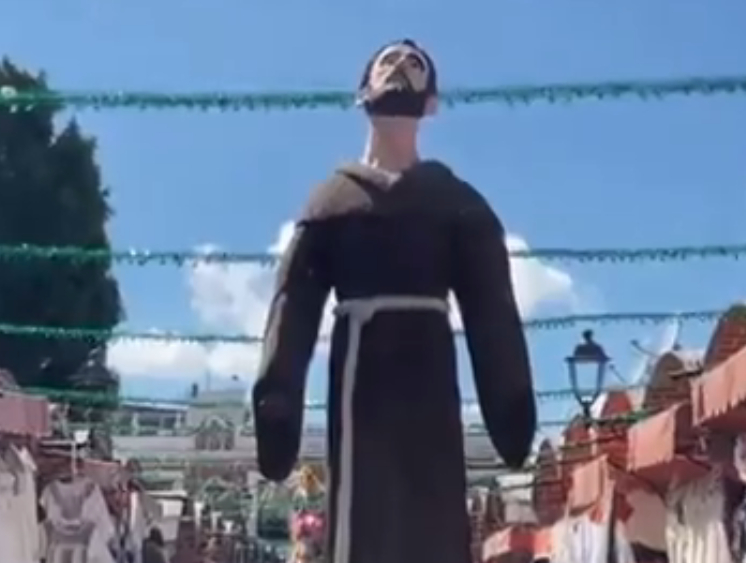 Mutilan manos a escultura de Beato Fray Sebastián de Aparicio en el Parián