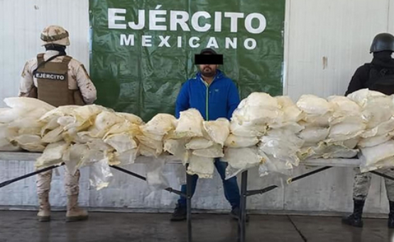 Decomisan tráiler con 400 kilogramos de metanfetamina en Sonora