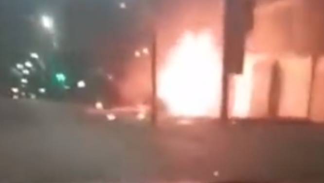 VIDEO Explota coche bomba en calles de Ecuador