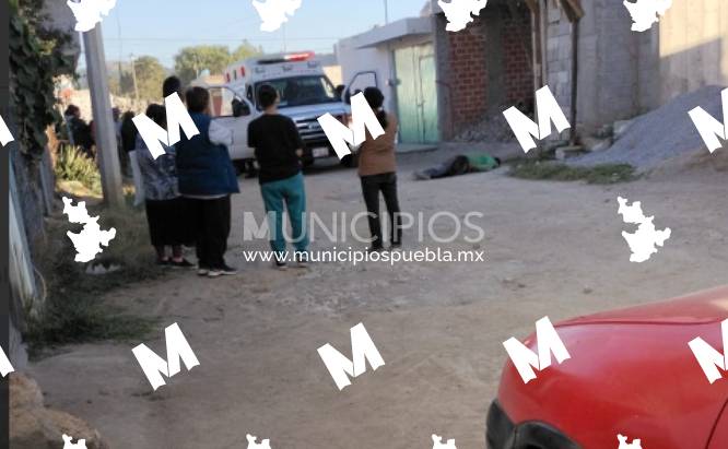 Cae albañil de construcción y muere en Puebla capital