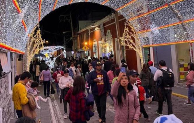 Prestadores de servicios del centro de Atlixco piden no cerrar calles por Villa Iluminada 