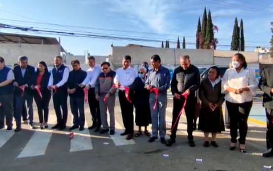 Rivera entrega la rehabilitación de la calle 16 Oriente
