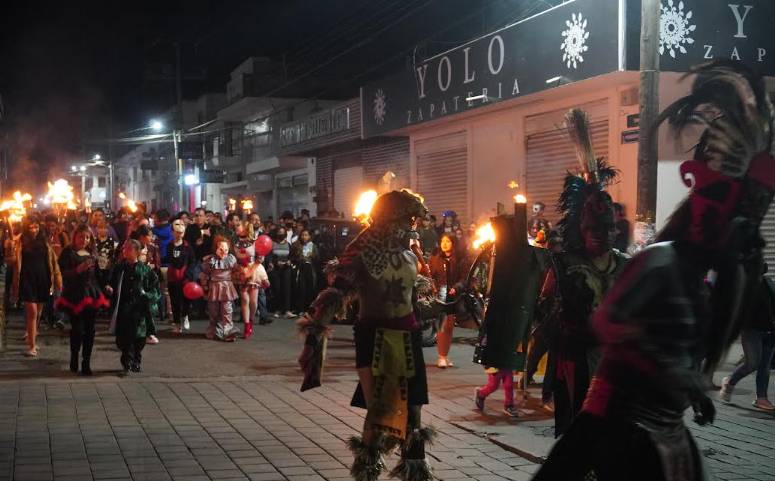 Se realiza la Marcha de las Luces en Tecamachalco